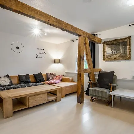 Cosy In Bestwig With Parking Apartamento